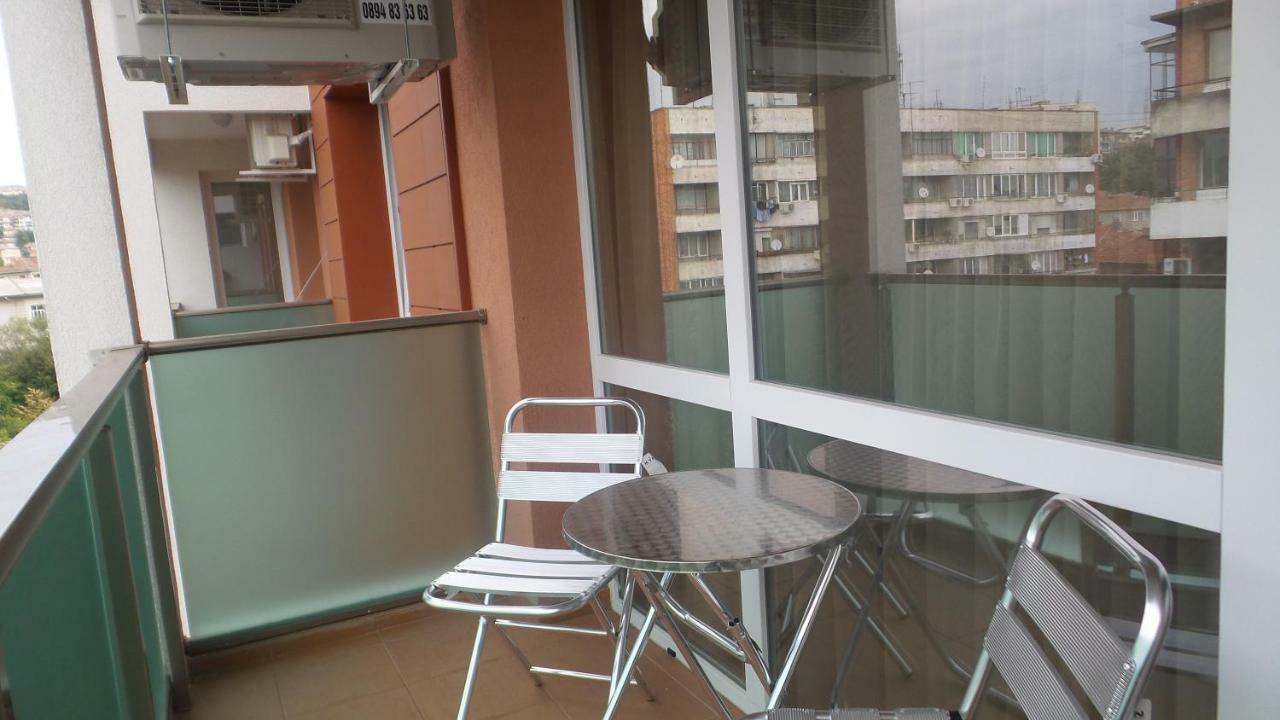 Astoria Apartment Велико-Тирново Екстер'єр фото